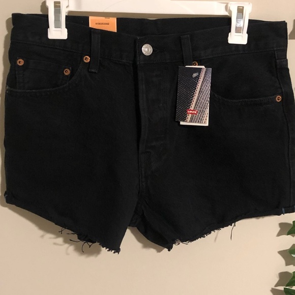 Levi Jean Shorts Orginal Fit - Picture 2 of 3